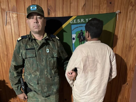 Detuvieron a un hombre acusado de abusar sexualmente de una perra en el interior de Corrientes